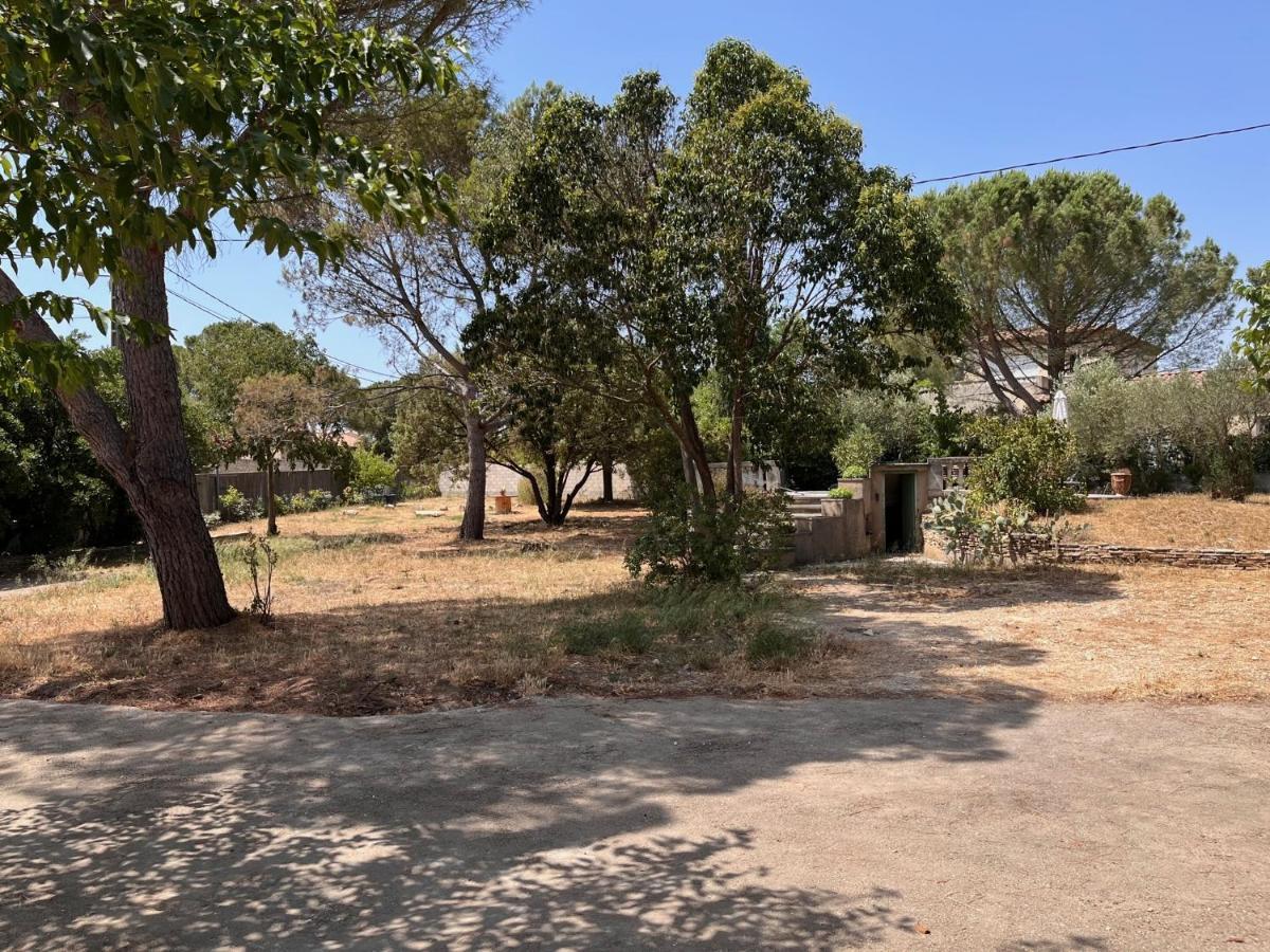 Maisonnette Independante Avec Jardin/Patio Nîmes Exterior foto